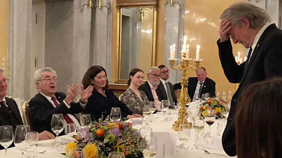 Handke beim Hofburg-Dinner: „Ich beschloss, ich stamme aus einem großen Land – und so schreibe ich” 