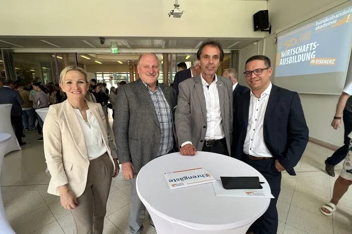 Sandra Radischnig (Arbeiterkammer Leoben), Helmut Wiesmüller (AMS Leoben), Alexander Sumnitsch (WKO-Geschäftsstelle Leoben) und Erich Führer (Abteilungsleiter Bildungsregion Obersteiermark Ost)