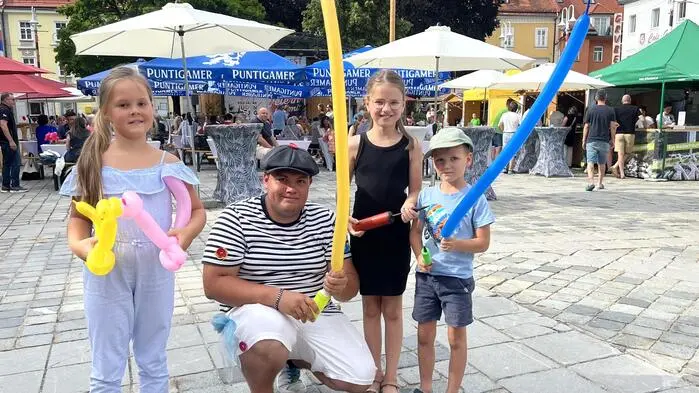 In Judenburg wurde wieder zum Toskanafest geladen. Fand das Fest in der Vergangenheit im Burghof statt, wurde heuer am Hauptplatz italienisch gefeiert.