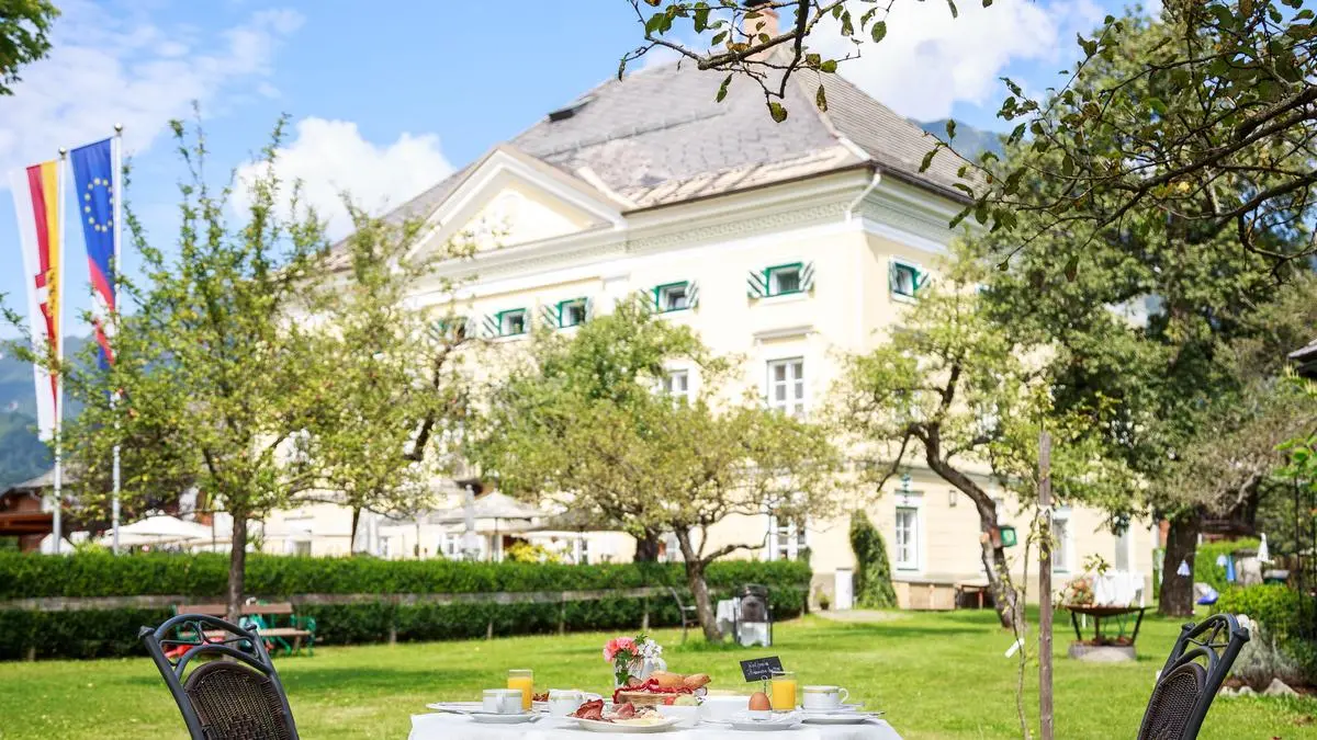 Die Kraftplätze rund um das Schloss Lerchenhof wird mit Infoständen zum Schauplatz des 