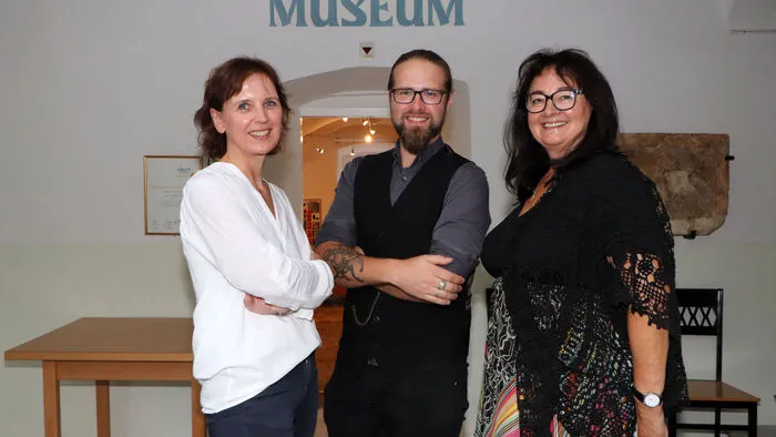Am Foto von Links: Obfrau Brigitte Ponta-Zitterer, Marco Lattacher (Schriftführer) und Angelika Rindler (Kassaprüferin). 