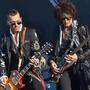 Johnny Depp und Joe Perry, hier bei einem Tourneekonzert in Frankreich. Auf Burg Clam war offizielles Fotografieren verboten