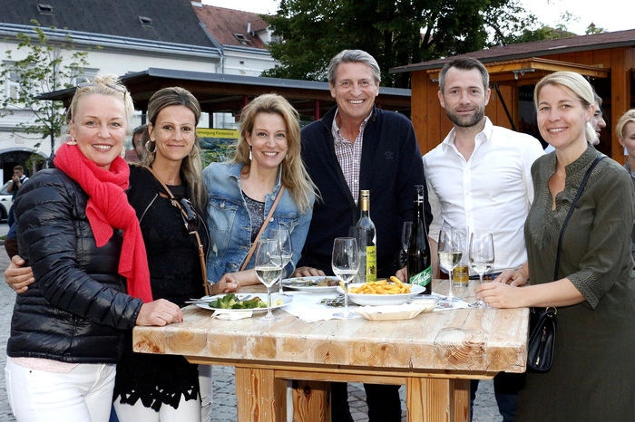 ...um Wein und lukullische Köstlichkeiten zu vereinen.
