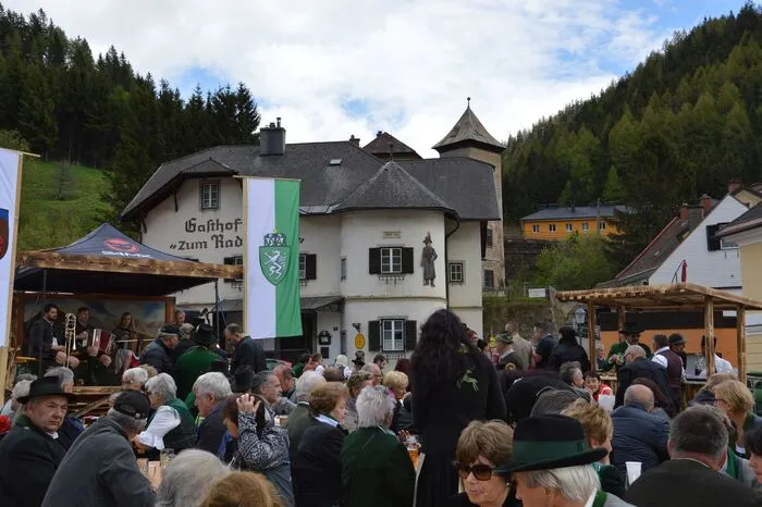 Klicken Sie sich durch die weiteren Bilder!