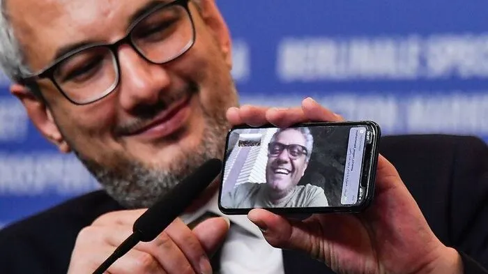  Regisseur Mohammad Rasoulof wurde über das Handy zugeschaltet