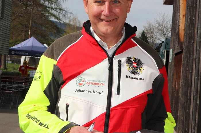 Johannes Kröpfl ist der Gründer derr Alpe-Adria Waldolympiade.