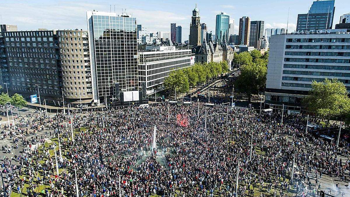 Die Fans feierten den Meistertitel von Rotterdam