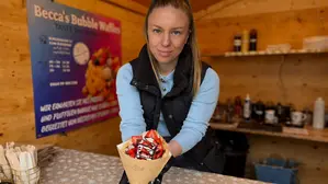 Mit Start der neuen Badesaison übernimmt Gina Rotaru den Pavillon im Gleisdorfer Wellenbad, direkt neben der Rutsche