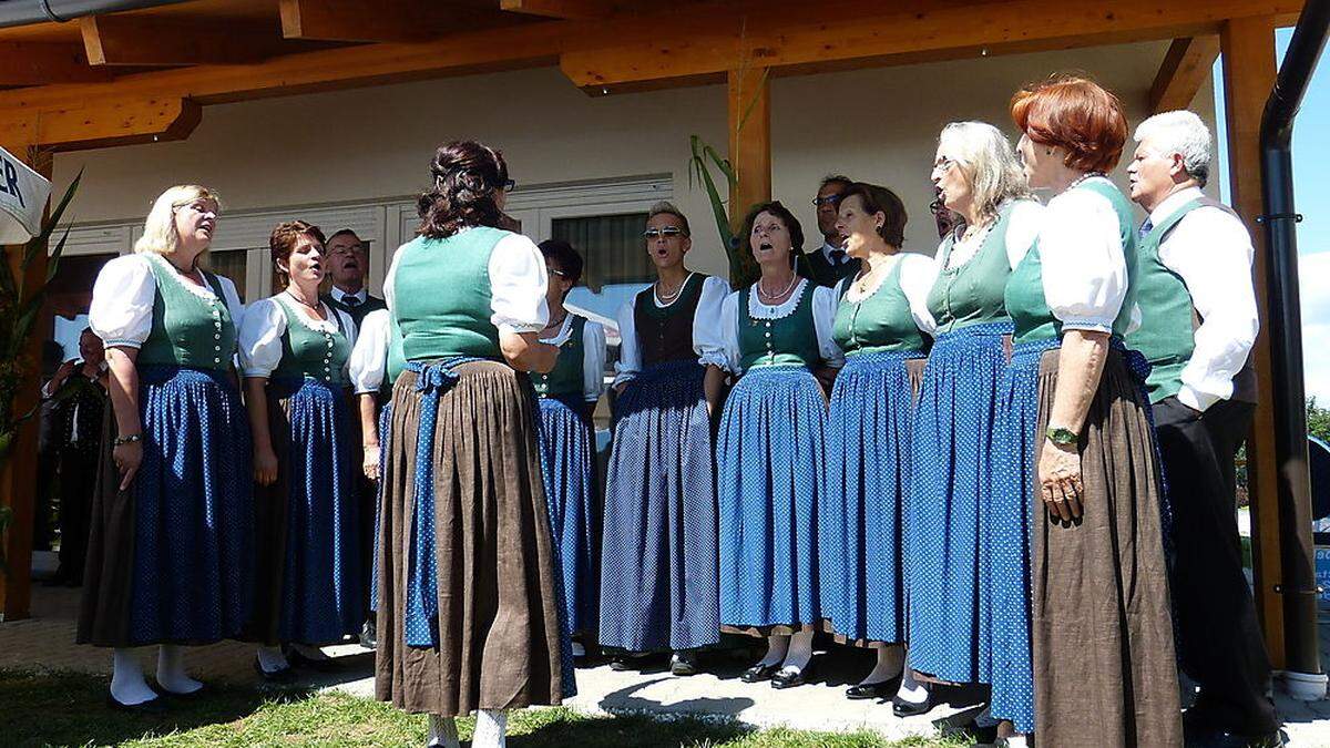 Zahlreiche Gastchöre fanden sich zum Gästesingen ein 