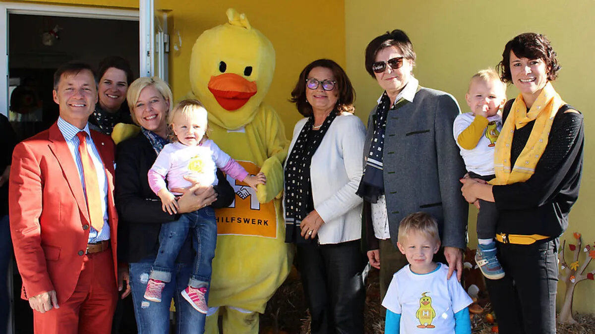 Horst Krainz (HIlfswerk-Geschäftsführer), Elisabeth Sickl (Bereichsleiterin „Kinder und Jugend“), Stadträtin Ina Hobel, Präsidentin Elisabeth Scheucher-Pichler, Gemeinderätin Karin Forsthuber (HW-Beirätin) und Tanja Janesch (Leiterin HW Kindertagesstätte St. Andrä)