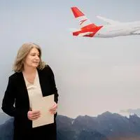 Die AUA macht zwar (noch) nicht den Abflug aus Klagenfurt (im Bild CEO Annette Mann), aber sie dünnt den Flugplan nach Wien weiter aus