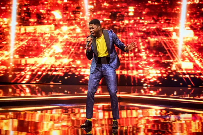 In Show 5 begeisterte er mit dem Klassiker "Sunny" ...