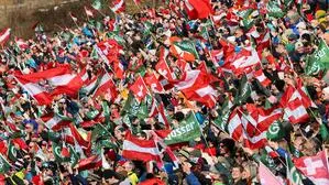 Volle Tribünen in Saalbach