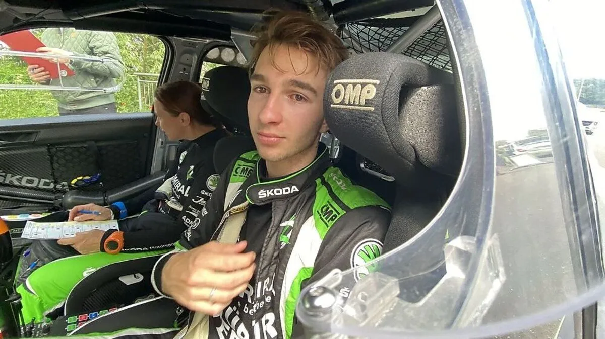 Lukas Dunner und Ilka Minor (links)