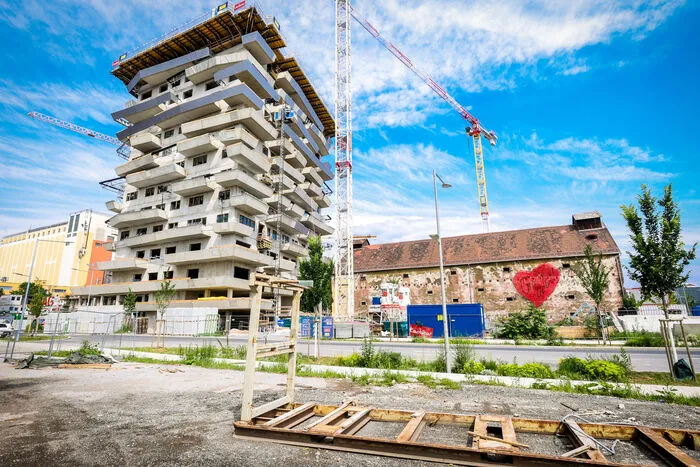 Auch der Green Tower aus der Feder von Architekt Thomas Pucher nimmt schon sehr konkrete Formen an. Er soll ja - ähnlich der berühmten Wohntürme in Mailand - über die Balkon-Begrünung zum vertikalen Garten werden.