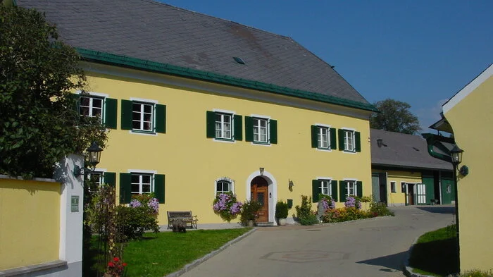 Am Hof der Familie Rothwangl steht nicht nur die erfolgreiche Schweinzeucht und die Produktion von Kernöl im Fokus.