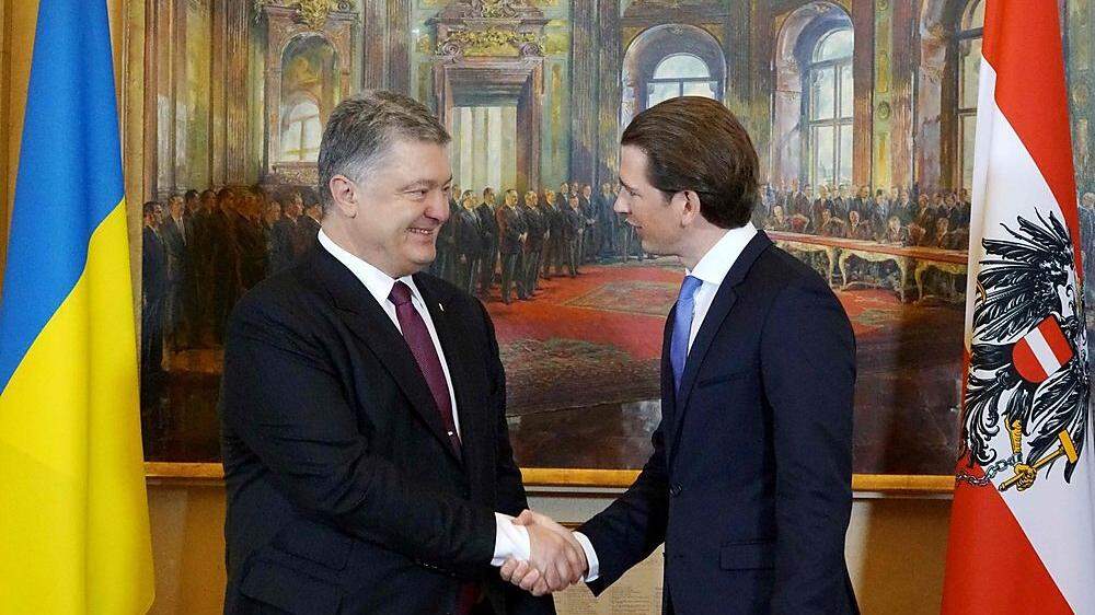 h UDer ukrainische Präsident Petro Poroschenko und Sebastian Kurz
