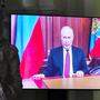 Putin hielt seine Rede, Ausstrahlung in St. Petersburg