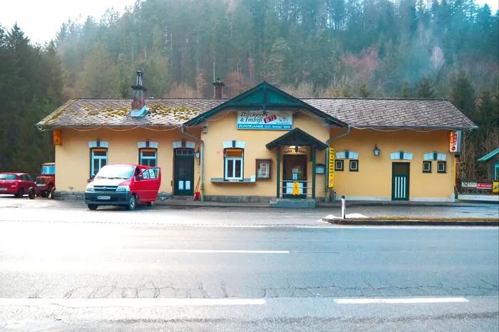 Ausgangs- und Endpunkt ist bei jeder Tour die Bäckerei "B72" in Koglhof.