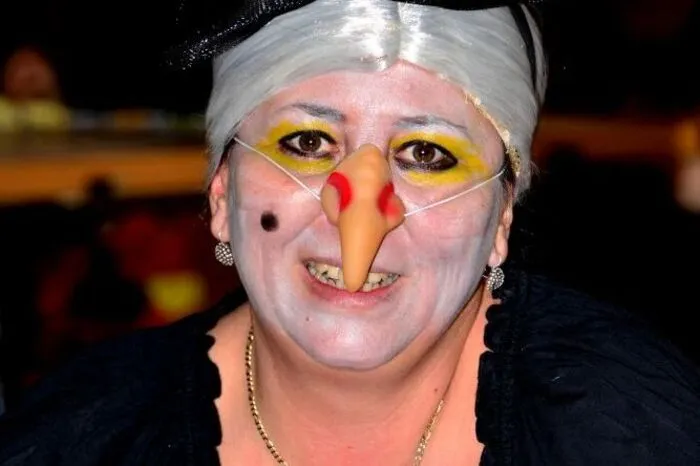 Die Höhepunkte des erlebnisreichen Kindermaskenballs waren neben dem Mitmachprogramm im Saal unbestritten das zusätzliche Showprogramm von Clown Gerard.