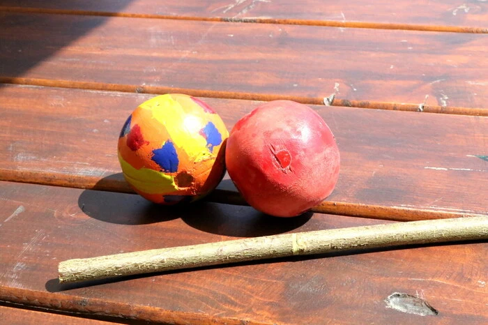 Und so stand am Ostermontag der kleine Ort ganz im Zeichen des traditionellen Kugelwerfens. 