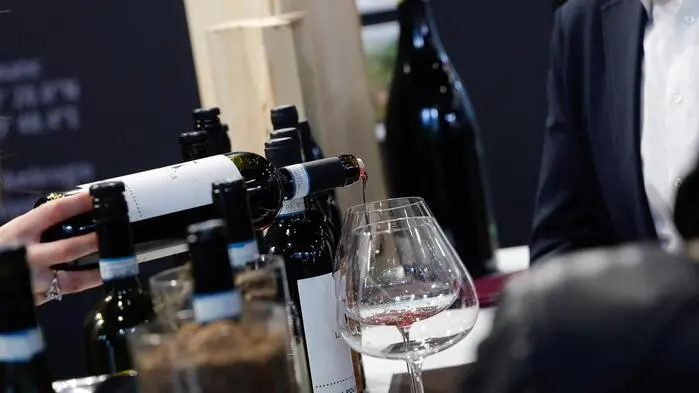 Rotweinverkostung bei der 58. Vinitaly-Messe in Verona | Italienische Winzer kämpfen mit Preisrückgängen