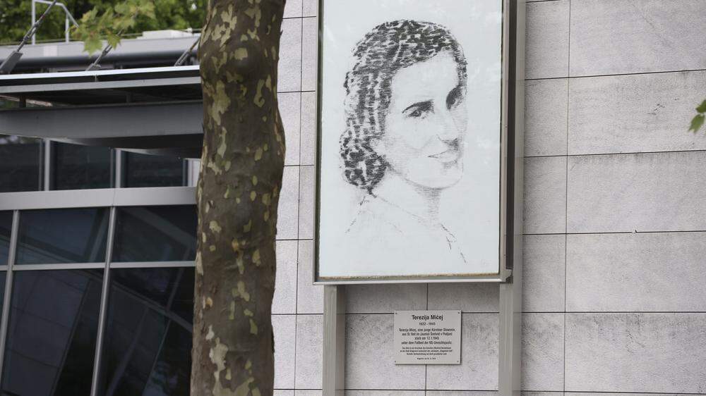 Manfred Bockelmanns Porträt von Terezija Mičej am Landesarchiv Klagenfurt: sie wurde 1944 wegen des Verdachts auf Widerstandstätigkeit verhaftet und ermordet	