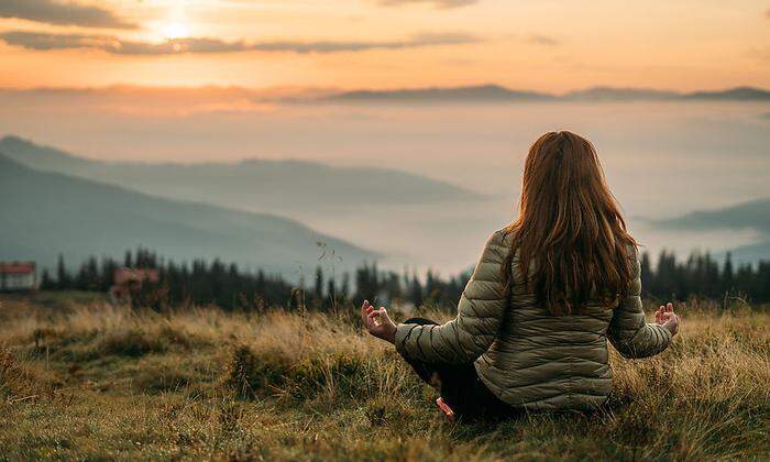 Entspannungstechniken und Meditation können gegen Stress helfen