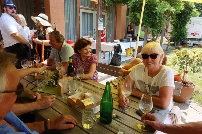 Mit Musik und regionaler Kulinarik wurde für beste Stimmung gesorgt