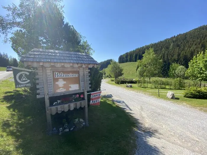 Aus dem einstigen Gasthaus wurde eine Pension mit Campingplätzen