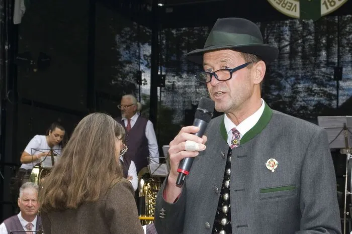 Bis in den späten Abend war für Unterhaltung gesorgt. Drohtbauer Holger Winter übernahm wieder die Moderation des Festes.