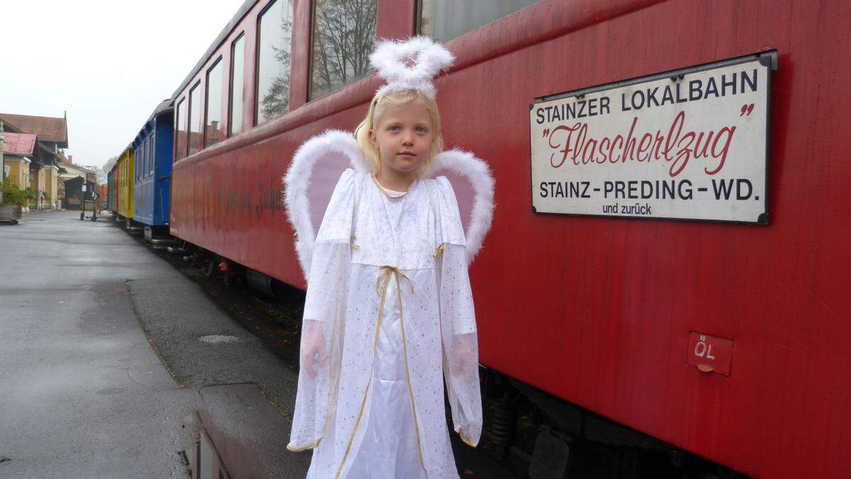 In Stainz fährt das Christkind mit dem Flascherlzug mit