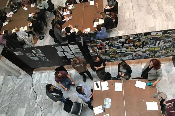 Die Aula der Fachhochschule war eine Woche lang das „Labor“ im Rahmen eines Intensiv-Workshops.