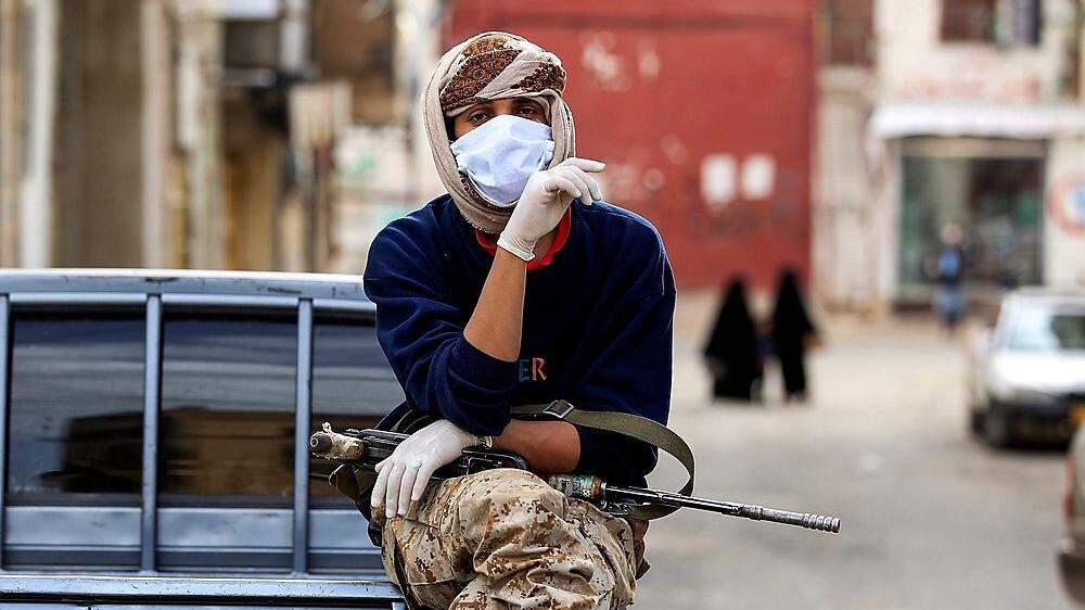 Im Jemen versucht man trotz des Bürgerkriegs der Virus-Ausbreitung etwas entgegenzusetzen