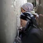 Zwei Frauen beten am Vorabend von Jom Kippur an der Westmauer des Tempels von Jerusalem, der heiligsten Stätte des Judentums 