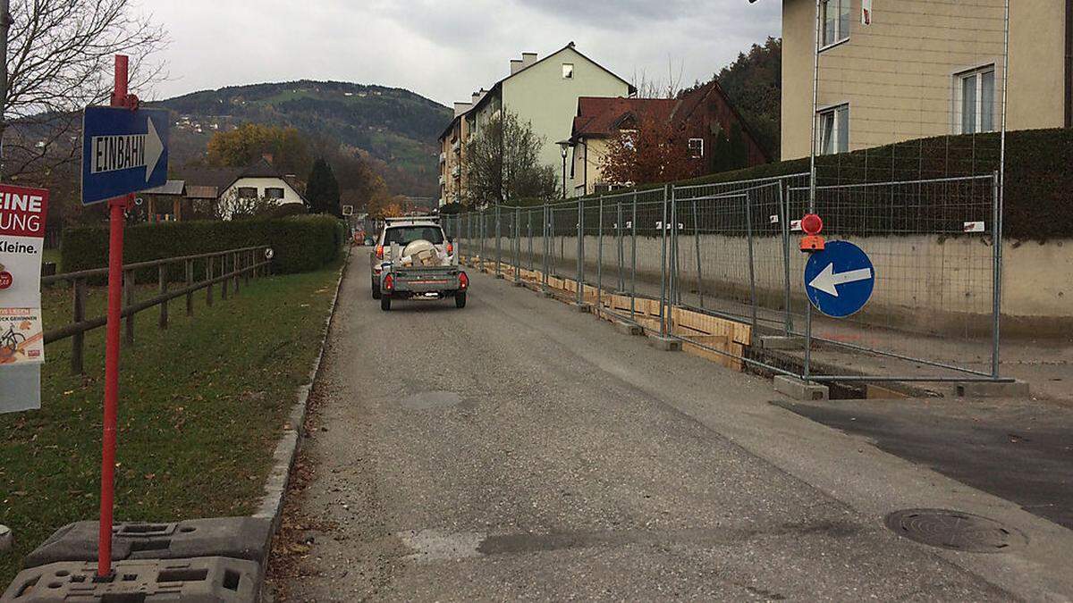 Ein Teil der Schwemmtrattenstraße in Wolfsberg wird derzeit als Einbahn geführt