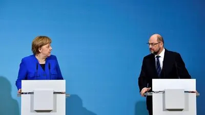 Angela Merkel (CDU) mit Martin Schulz (SPD)