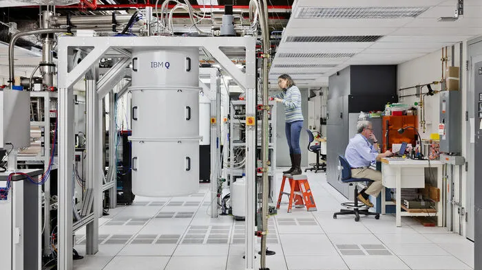2016 machte IBM mit dem Projekt Q Experience den ersten Quantencomputer für die Öffentlichkeit zugänglich.