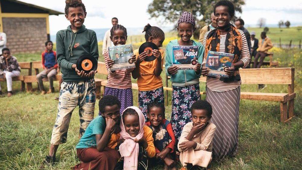 Mit dem Erlös aus dem Plattenverkauf soll eine neue Schule in Äthiopien finanziert werden