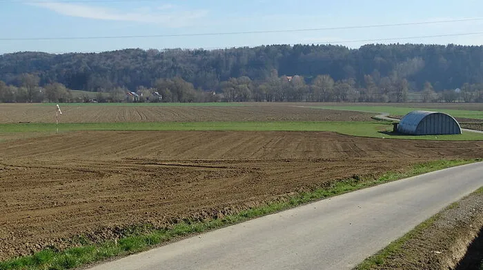 Der Flugplatz Berndorf: Hier und in Karla werden schon bald Cessna-Flugzeuge starten und landen.