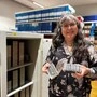 Michaela Tasotti betreut das Archiv. Die ältesten Aufnahmen sind auf Tonband