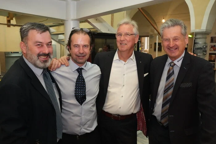 Die Thekenmannschaft der Kiwanis