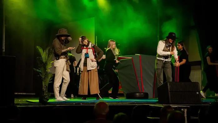 „Colours and Music“ hieß es wieder in Judenburg. Schülerinnen der Bafep (Bildungsanstalt für Elementarpädagogik) präsentierten bei drei Aufführungen ein abwechslungsreiches Programm aus Musik, Tanz und szenischen Elementen.