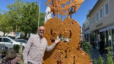 Die Skulptur „Picasso lebt“ ist derzeit am Hauptplatz Feldbach zu sehen. Weitere Werke präsentiert Künstler Peter Troißinger ab 27. Mai im Regionalbüro der Kleinen Zeitung 