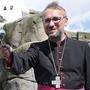 - Der Hamburger Erzbischof Stefan Heße hat Papst Franziskus seinen sofortigen Amtsverzicht angeboten. 