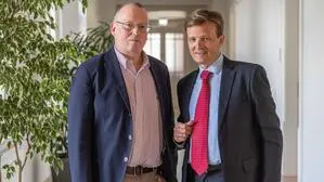 Michael Koren und Bernd Leinich (r.) vom Gesundheitsfonds Steiermark