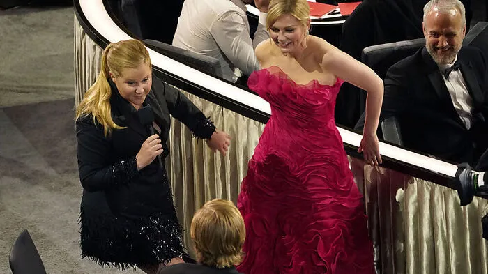 Amy Schumer und Kirsten Dunst bei der besagten Szene 