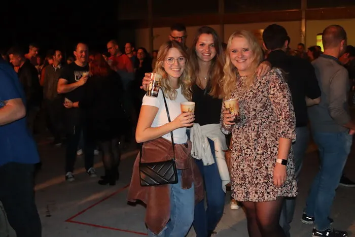Klicken Sie sich durch die Bilder von Gästen und Künstlern des JOSH.-Konzertes in der Eventhalle Wolfsberg.