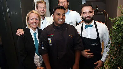   Günther Steiner kocht nun mit seiner Crew im Hotel „Seven“von Hendlbaron Miki Aleksic in Villach auf