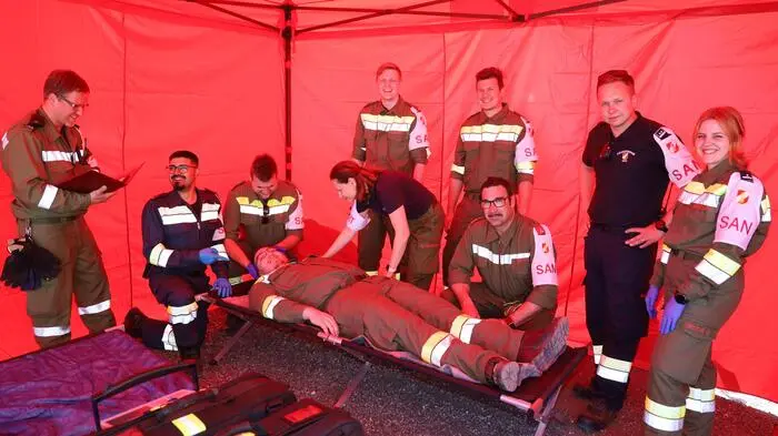 Teil der Übung war auch das Proben der medizinischen Versorgung am Einsatzort
